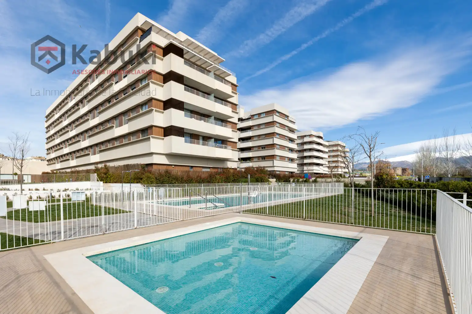 Exterior view of Flat for sale in Granada  with Private garden, Terrace and Storage room