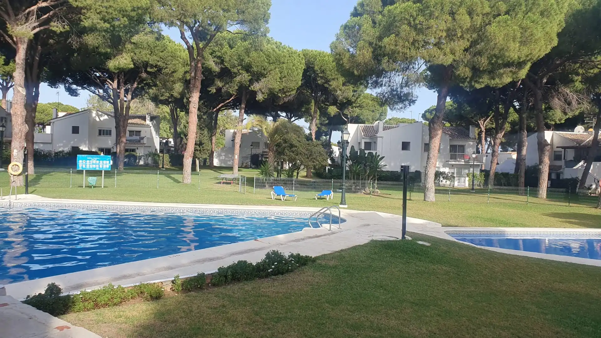 Piscina de Planta baja en venta en Estepona con Aire acondicionado, Trastero y Piscina