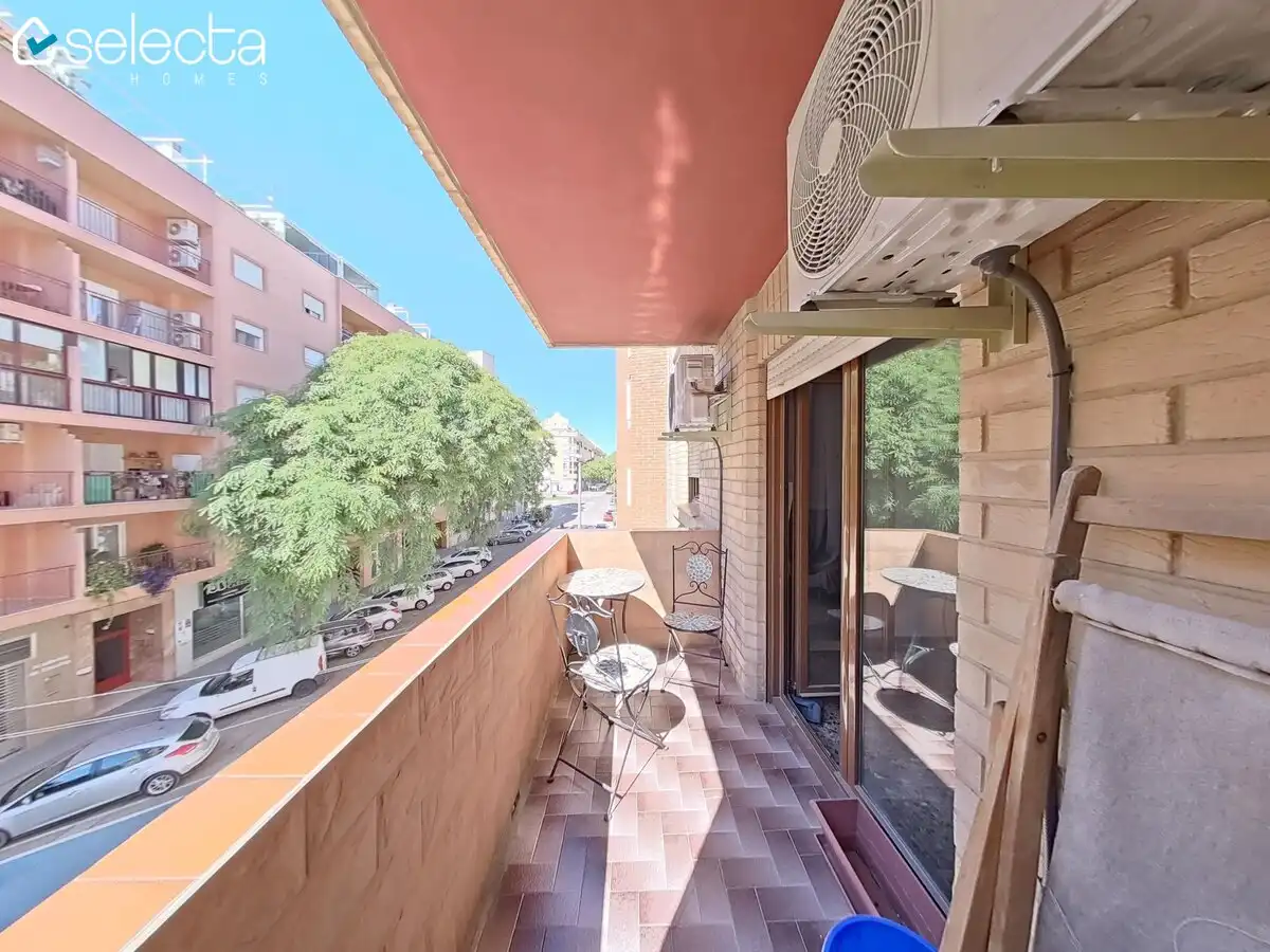 Vista exterior de Piso en venta en Dénia con Aire acondicionado, Calefacción y Terraza