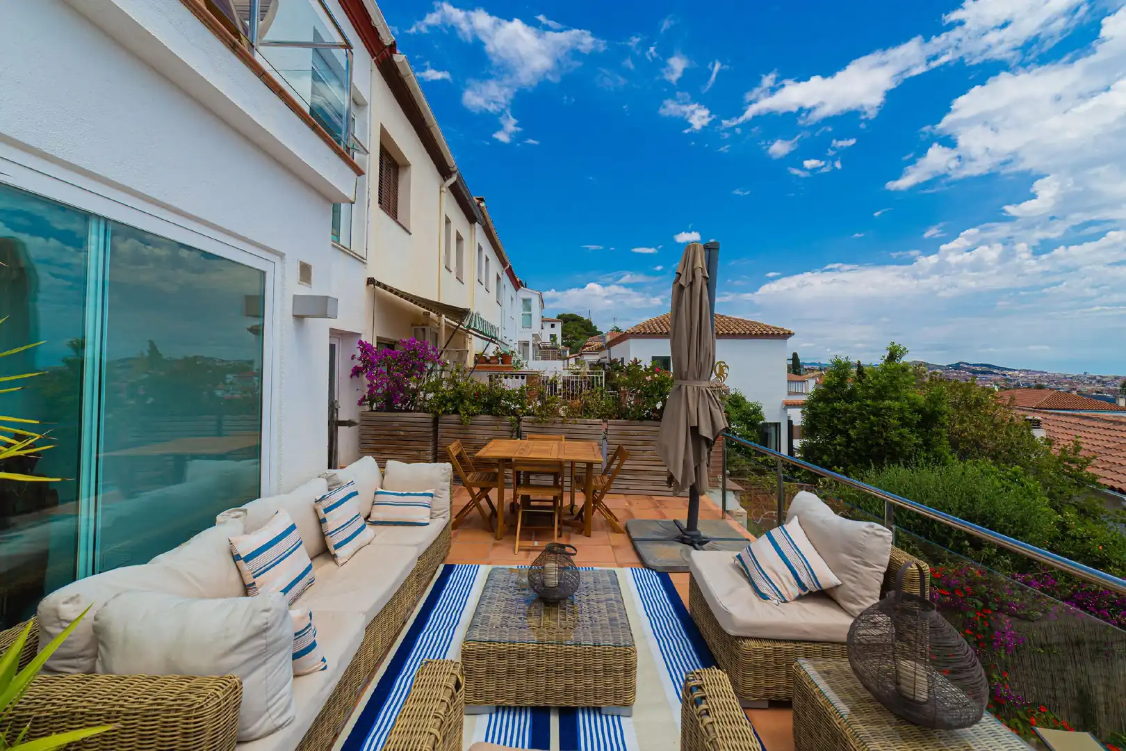 Terraza de Casa adosada en venta en Barcelona con Aire acondicionado, Calefacción y Jardín privado