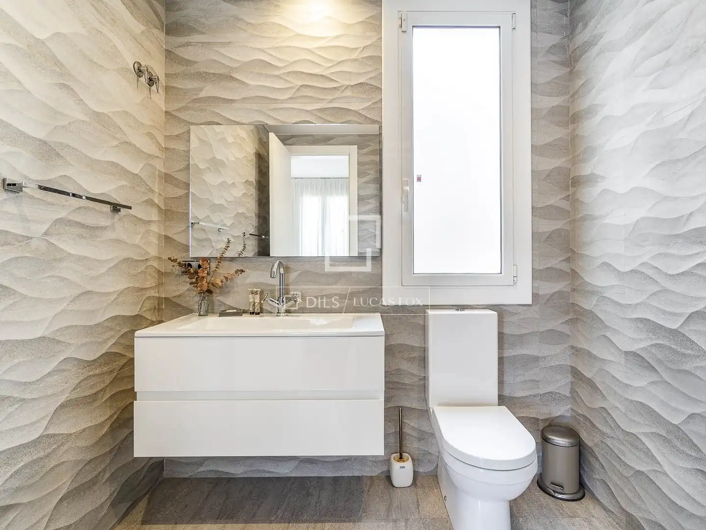 Baño de Ático en venta en Barcelona con Aire acondicionado, Calefacción y Terraza