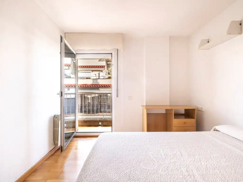 Bedroom of Attic for sale in Sant Cugat del Vallès  with Air Conditioner, Terrace and Swimming Pool