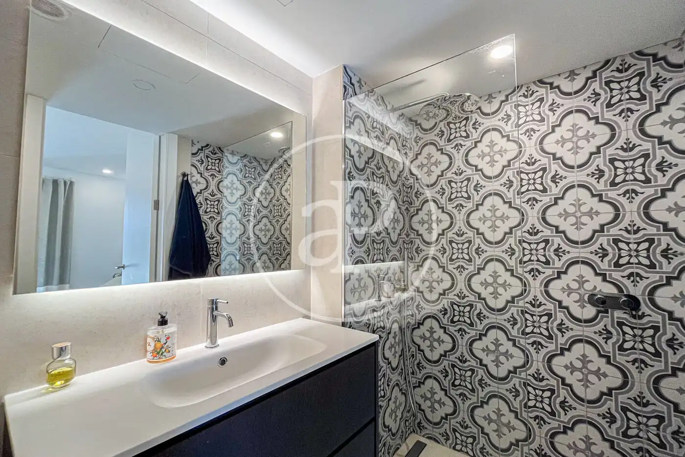 Badezimmer von Wohnung zur Miete in Pollença mit Klimaanlage, Heizung und Terrasse