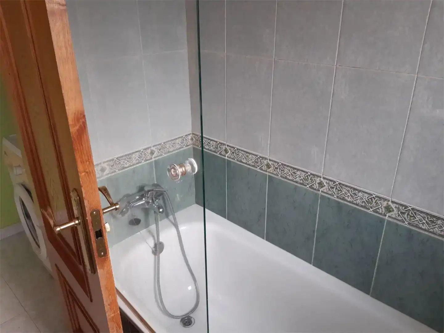Badezimmer von Wohnung zur Miete in Ibias mit Parkett, Abstellraum und Möbliert