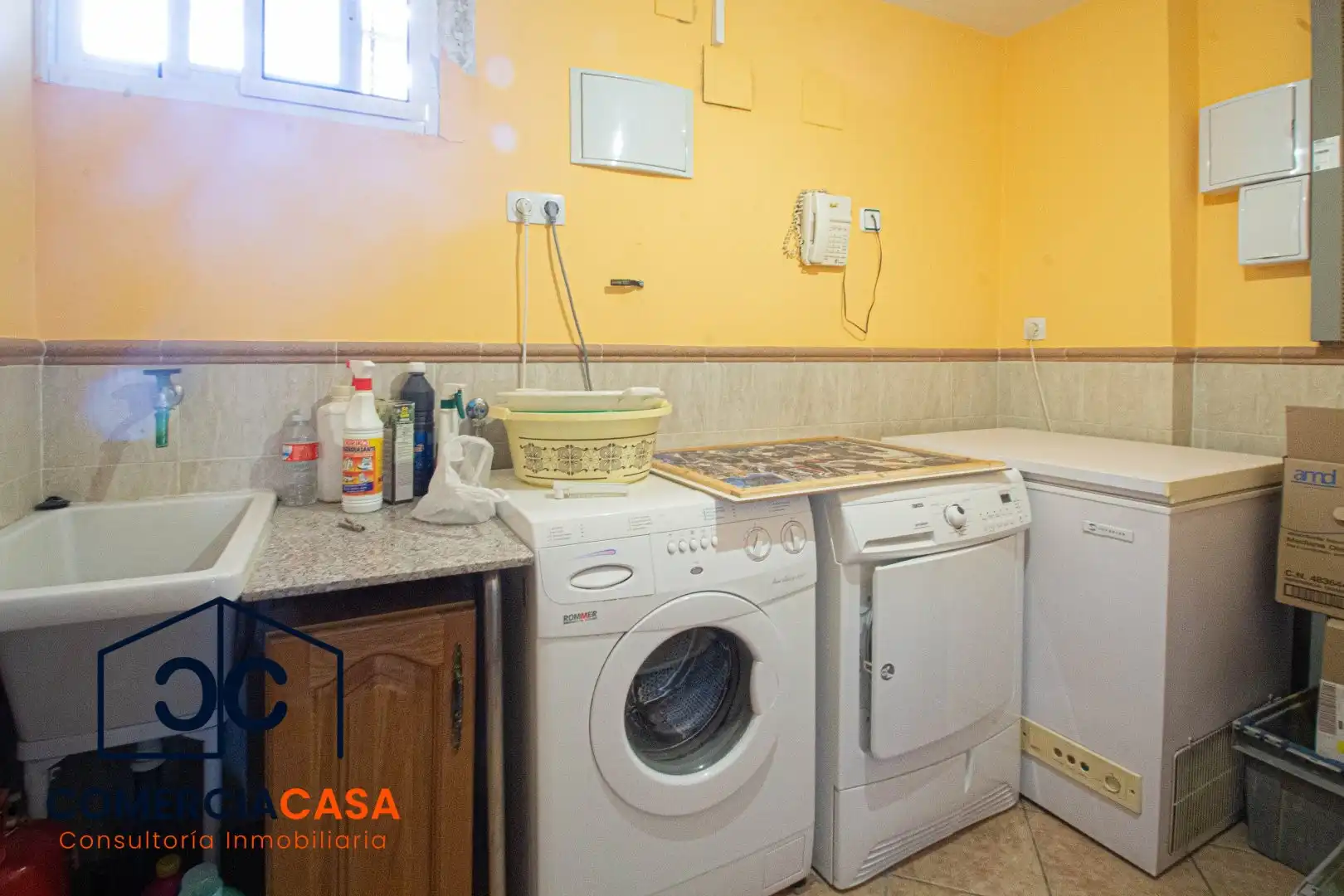 Cocina de Casa adosada en venta en Jun con Aire acondicionado, Calefacción y Terraza