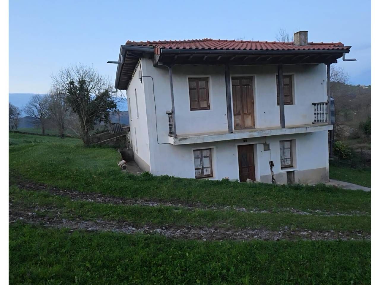 Exterior view of House or chalet for sale in Villacarriedo  with Private garden