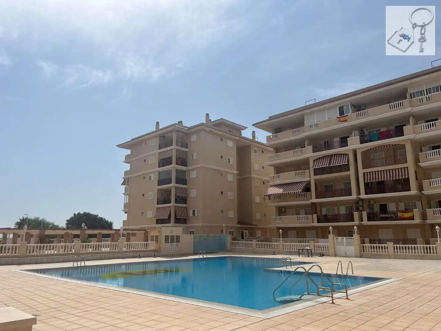 Piscina de Apartament en venda en Torrevieja amb Aire condicionat, Terrassa i Piscina