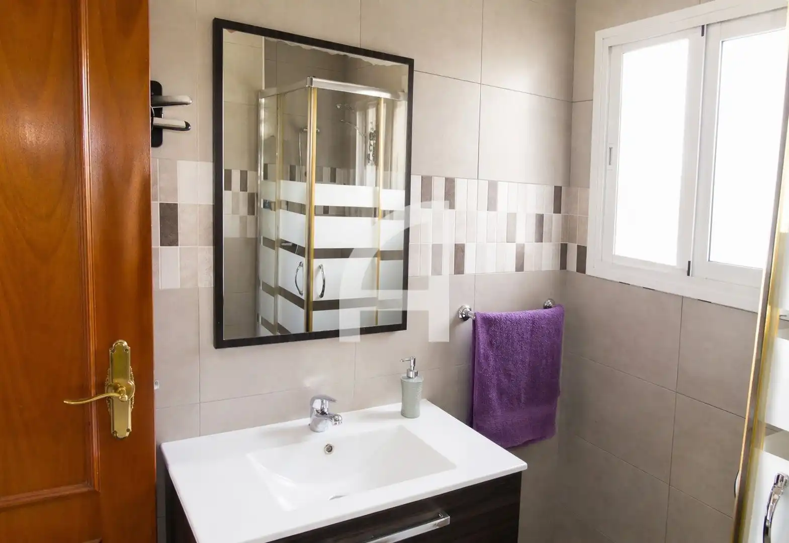 Baño de Piso en venta en Fuengirola con Aire acondicionado, Calefacción y Terraza
