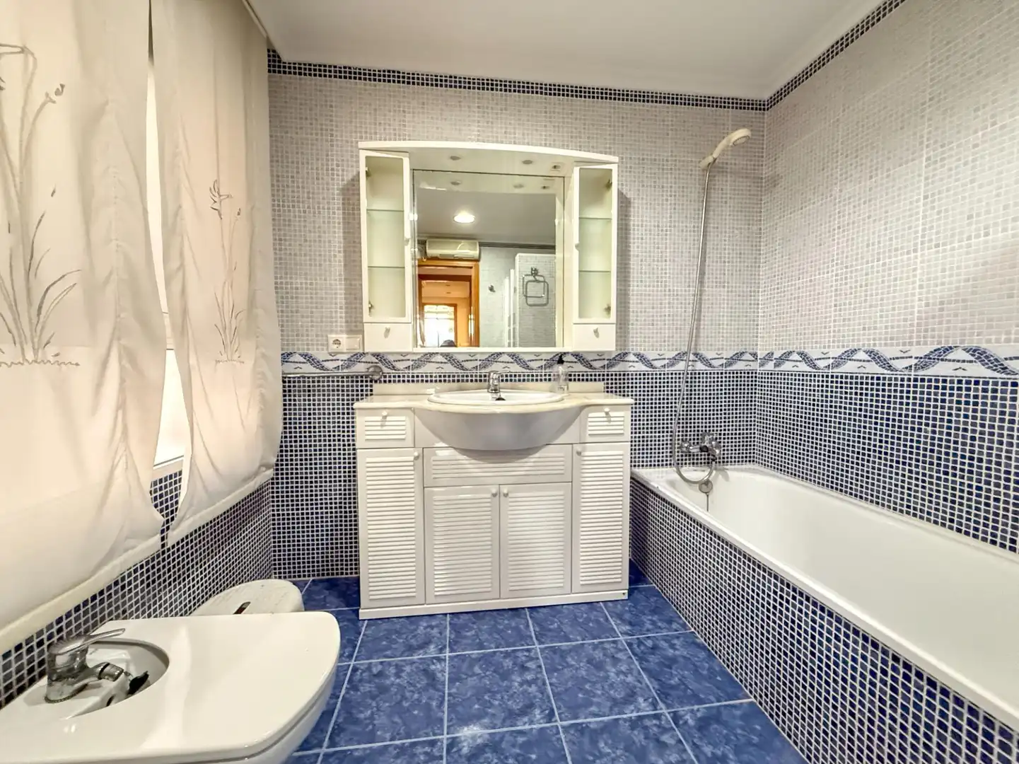 Baño de Piso en venta en Callosa de Segura con Aire acondicionado, Trastero y Amueblado