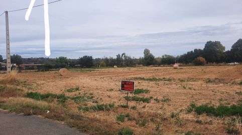 Foto 2 de Residencial en venta en Calle el Rio, 28, Villaobispo de Otero, León