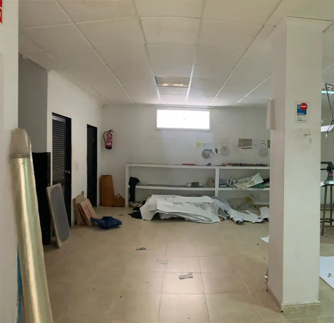 Business premises for sale in Carrer Doctor Marañón, imagen 11