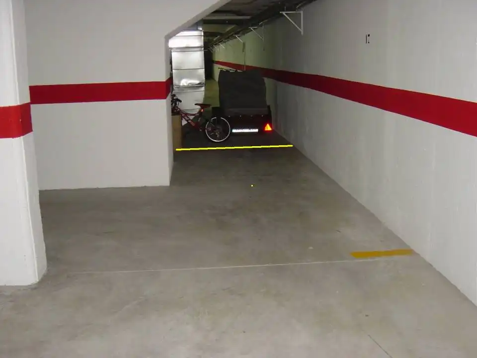 Parkplatz zum Verkauf in Calle Cuatro Caminos 1, imagen 3