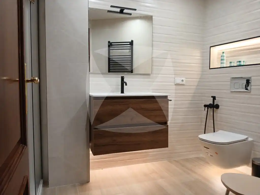 Bathroom of Flat for rent in Cáceres  with Terrace