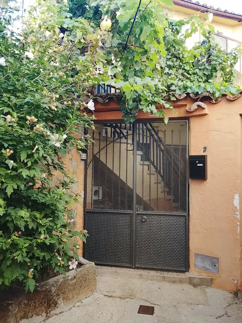 Reihenhaus mit Garten zum Verkauf in Madrigal de la Vera