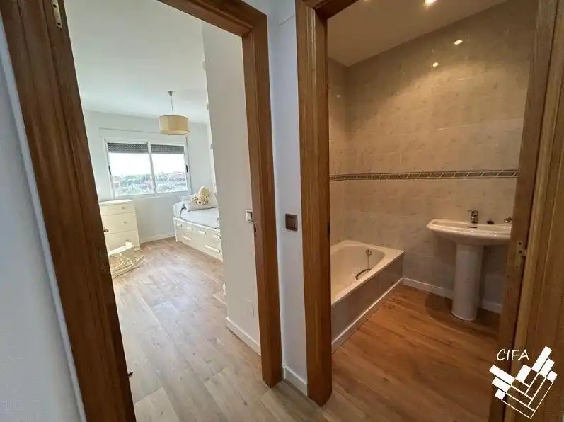 Baño de Casa o chalet en venta en Vinaròs con Aire acondicionado, Calefacción y Parquet