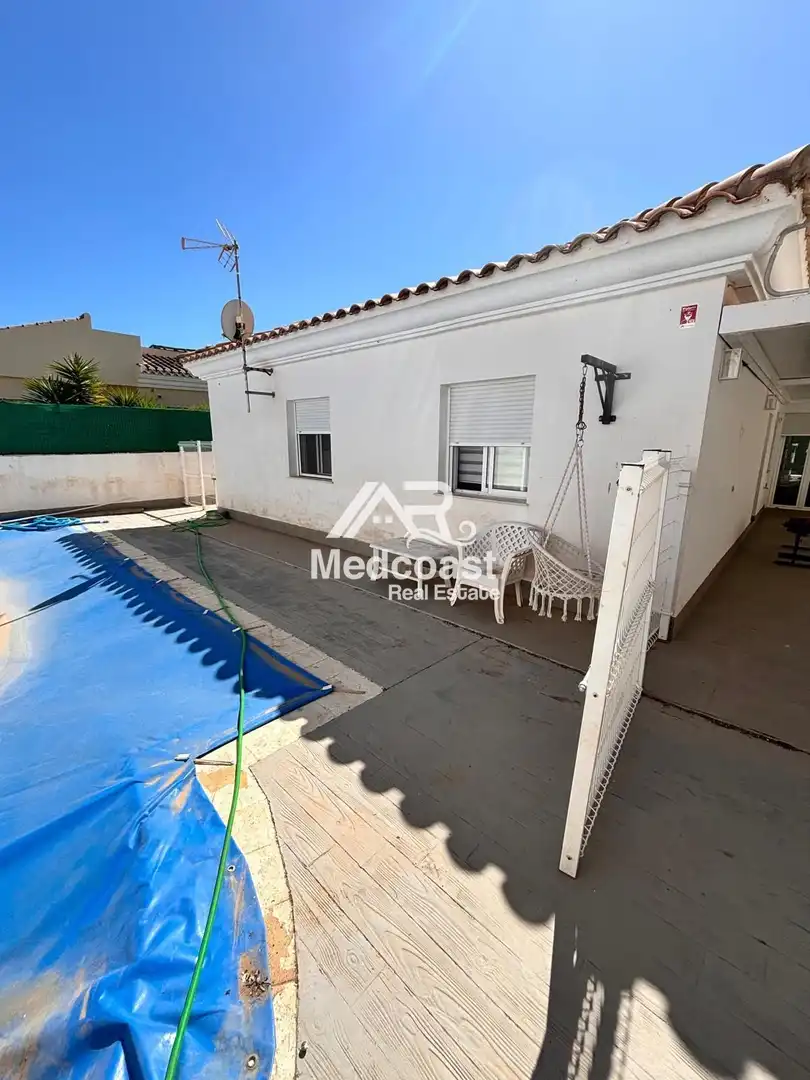 Vista exterior de Casa o chalet en venta en Los Gallardos con Aire acondicionado, Terraza y Piscina