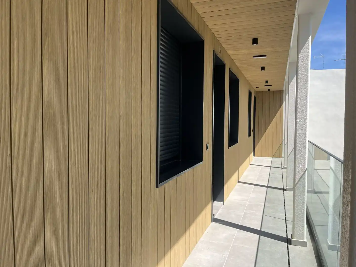 Exterior view of Flat for rent in Sevilla  with Air Conditioner, Heating and Storage room