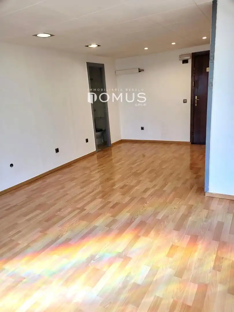 Business premises for sale in pou, imagen 5