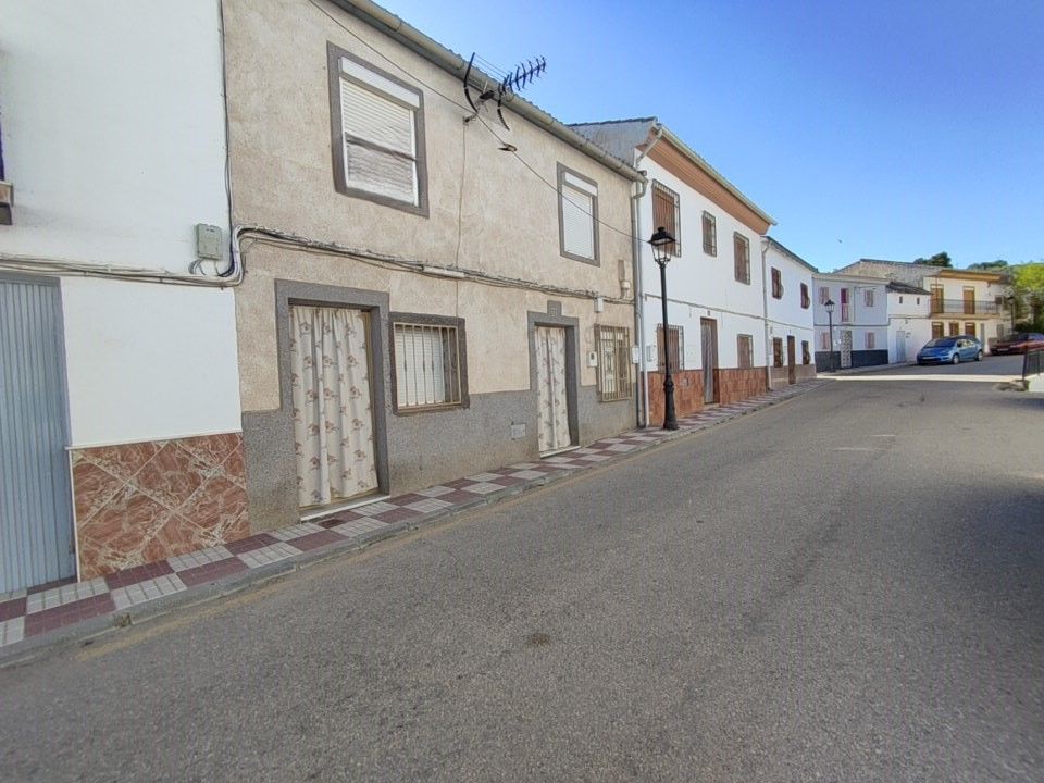 Vista exterior de Casa o xalet en venda en Iznájar amb Moblat