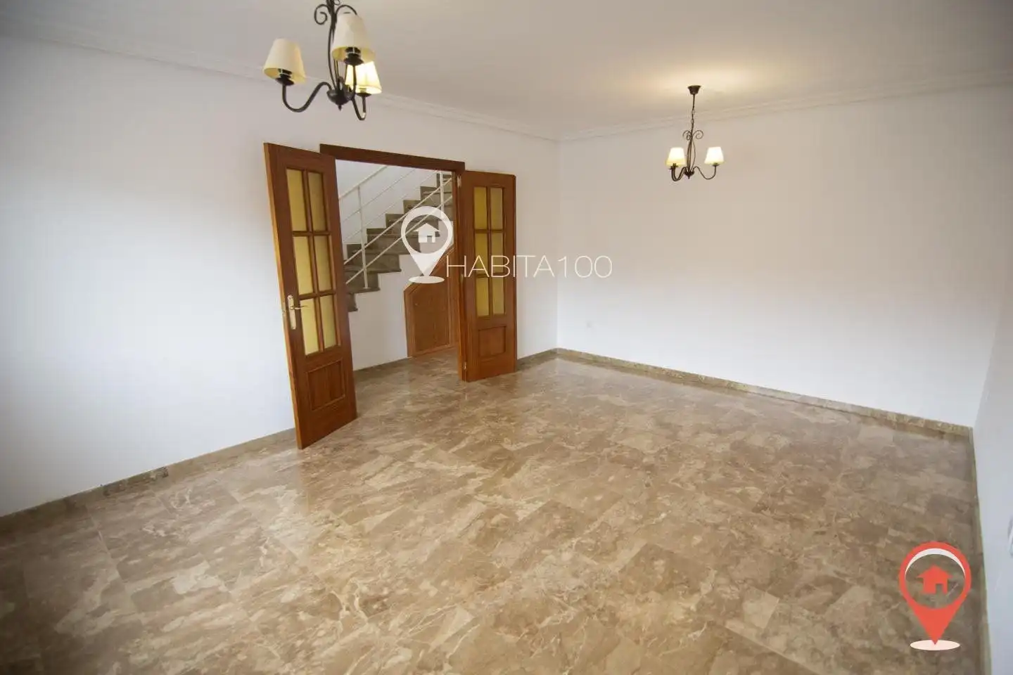 Sala d'estar de Casa o xalet en venda en Cuenca amb Calefacció i Terrassa