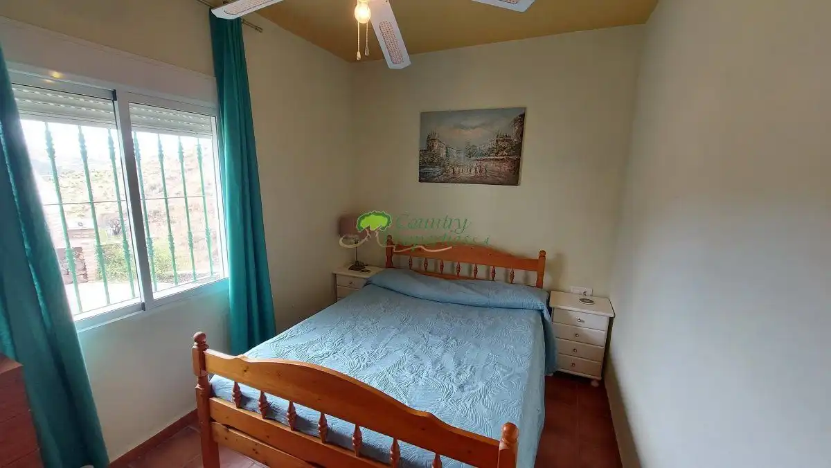 Habitación de Finca rústica en venta en Vélez-Málaga con Aire acondicionado, Terraza y Trastero