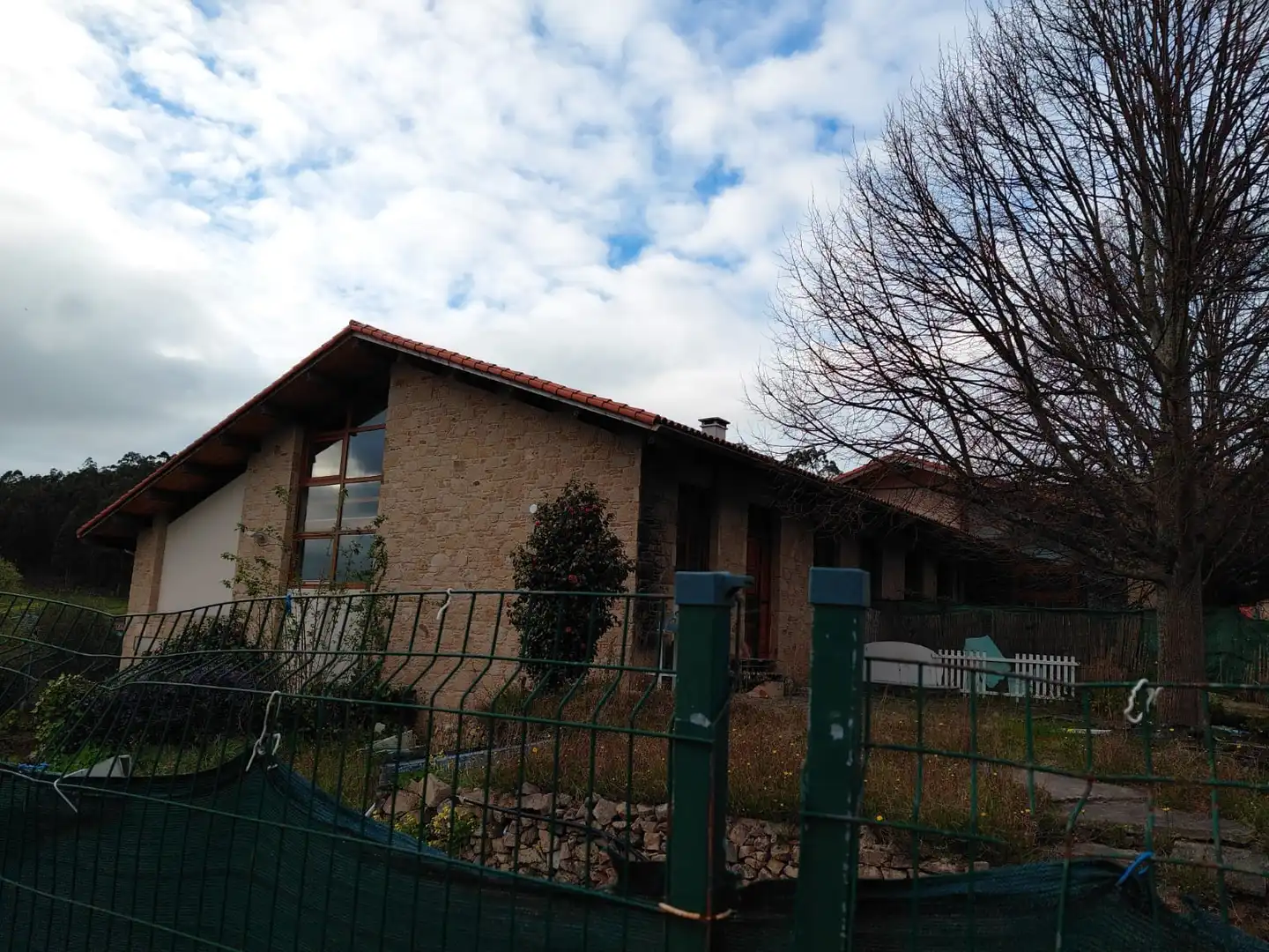 Vista exterior de Casa o xalet en venda en Arteixo amb Jardí privat