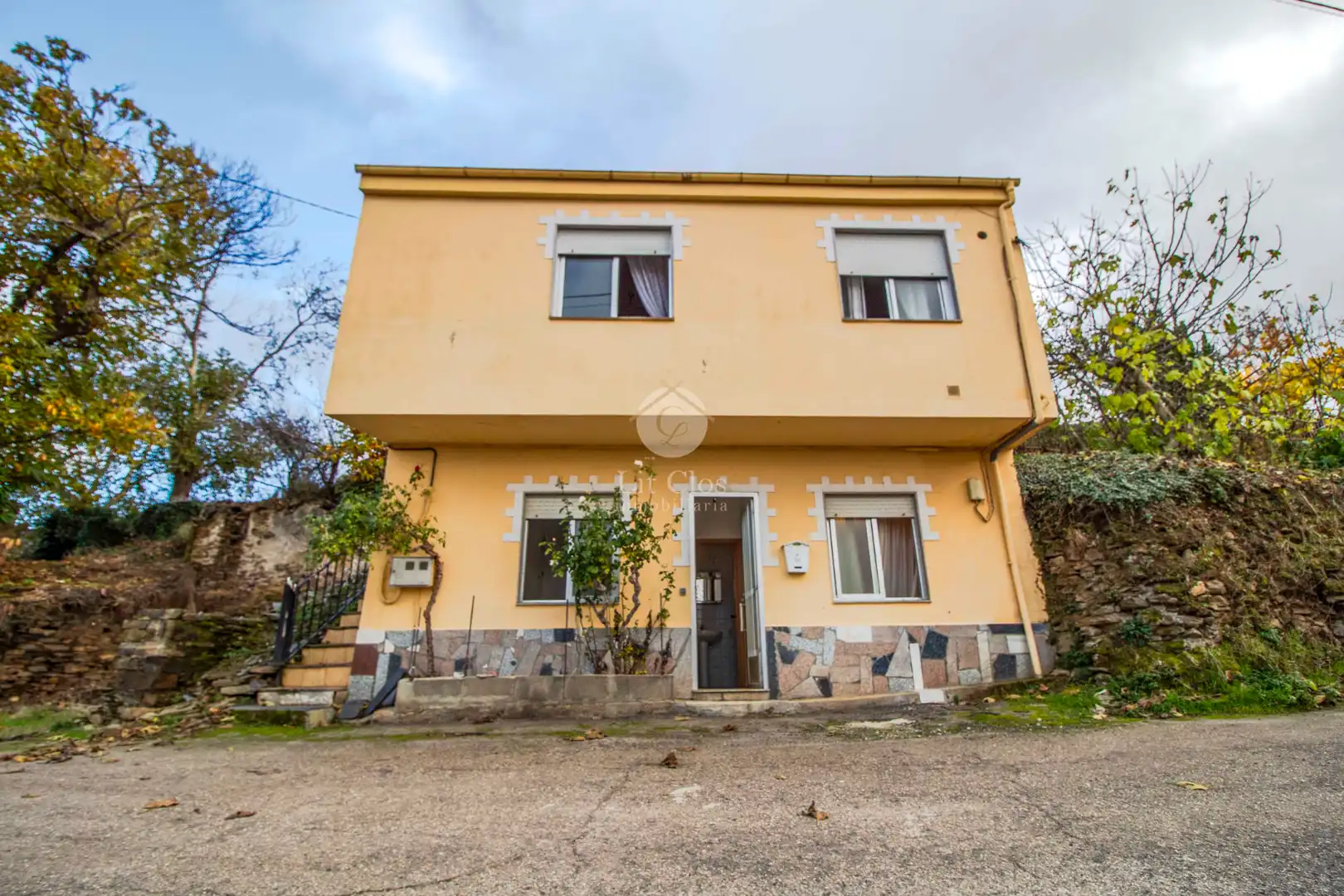 Vista exterior de Casa o chalet en venta en O Barco de Valdeorras   con Calefacción, Amueblado y Horno