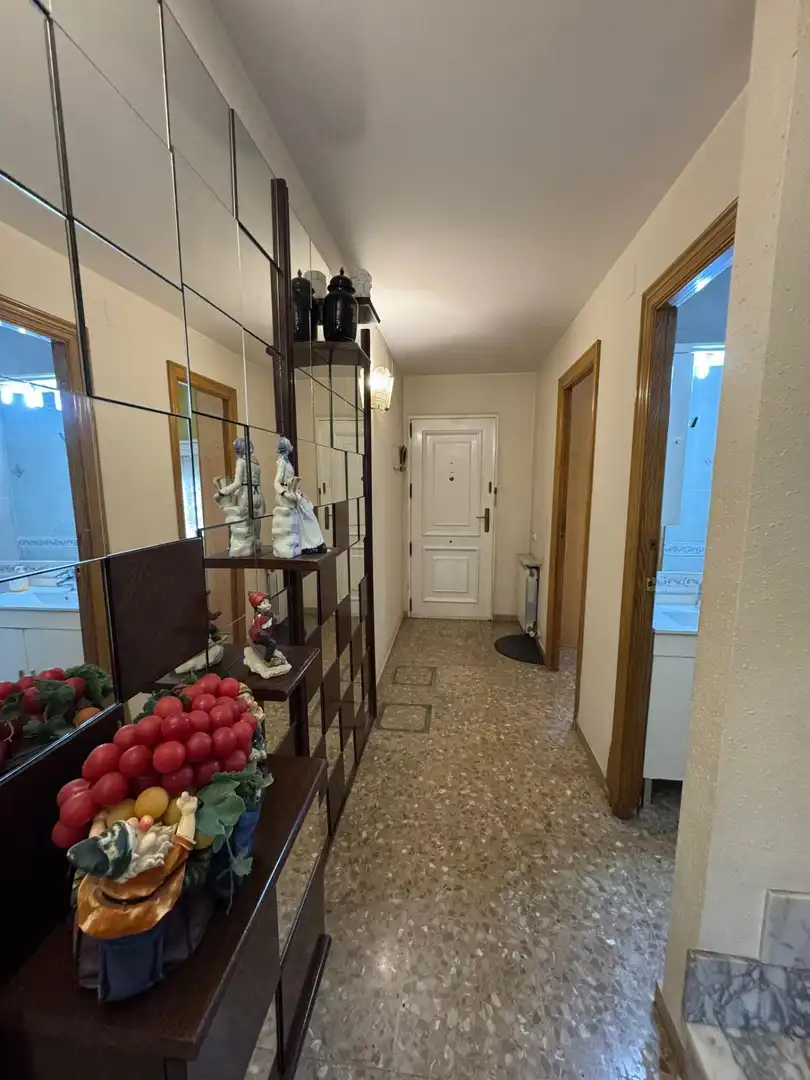 Haus oder Chalet zum Verkauf in Cornellà de Llobregat mit Heizung, Privatgarten und Terrasse