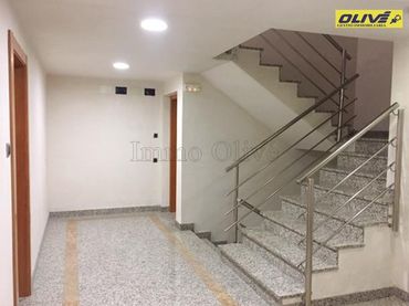Locale commerciale in affitto a calle Ample