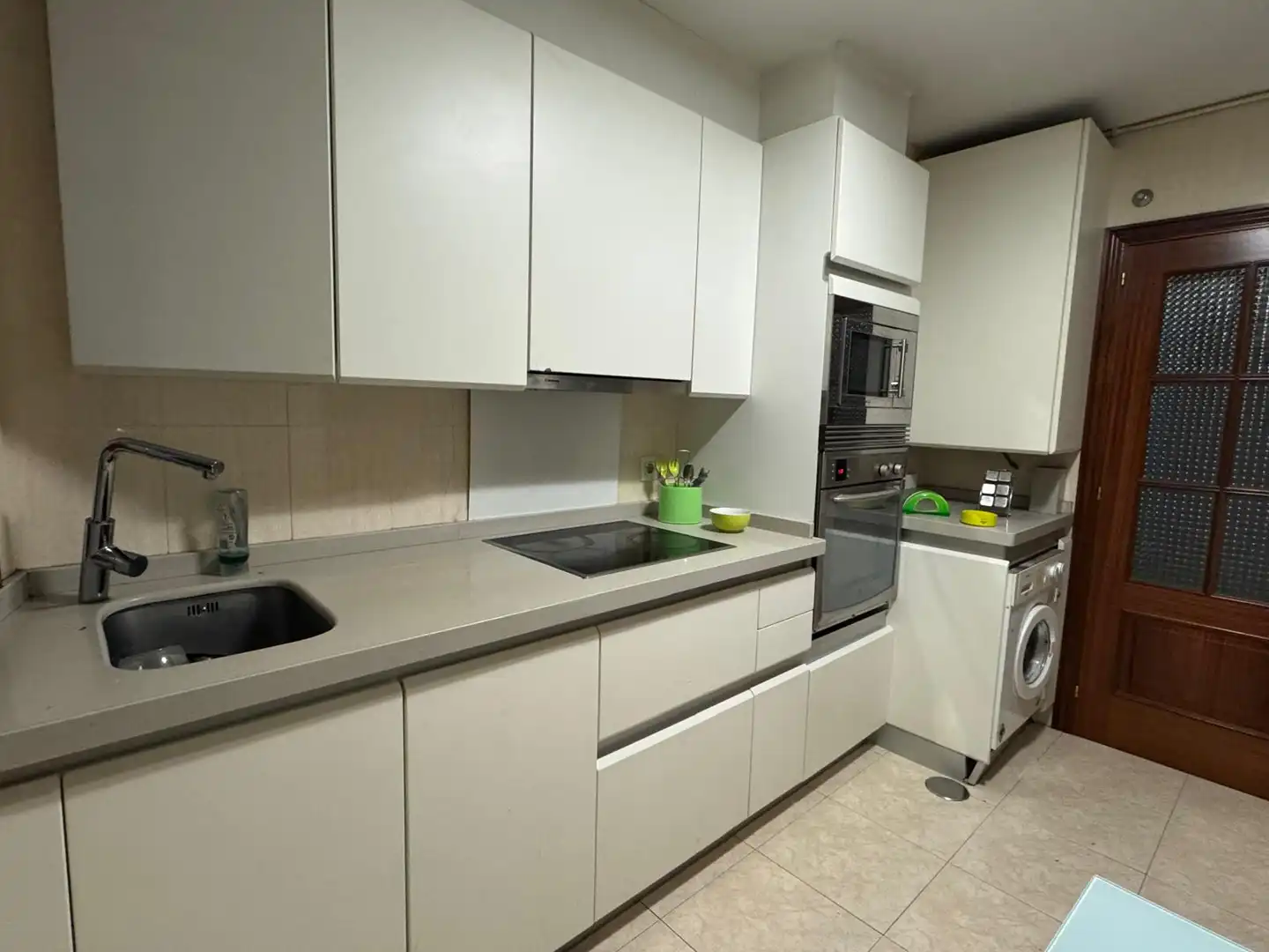 Kitchen of Flat for rent in Santiago de Compostela   with Heating, Storage room and Furnished