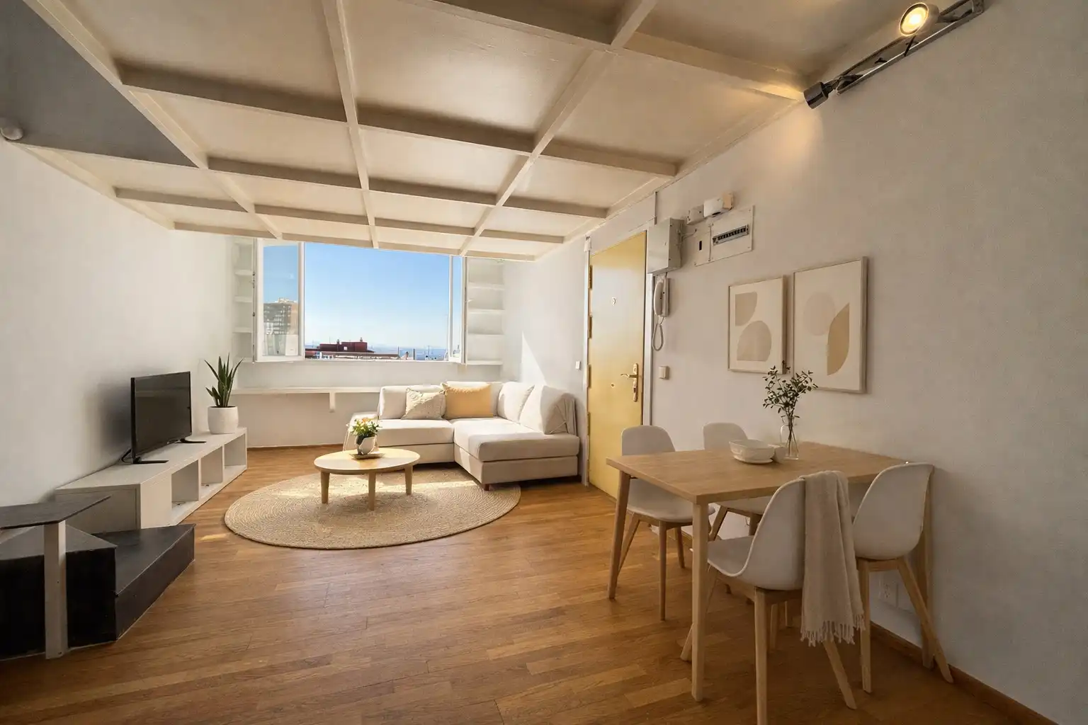 Sala de estar de Dúplex de alquiler en  Madrid Capital con Aire acondicionado, Calefacción y Amueblado