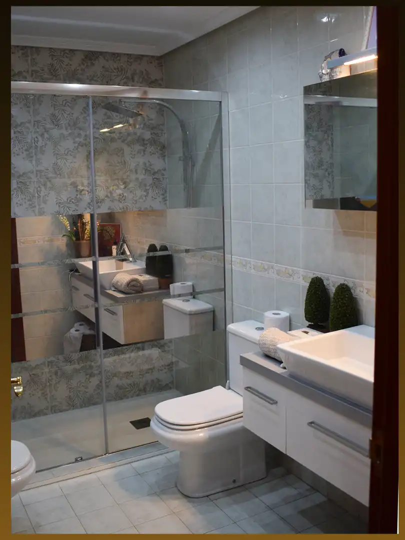 Baño de Casa adosada en venta en Lardero con Aire acondicionado, Calefacción y Terraza