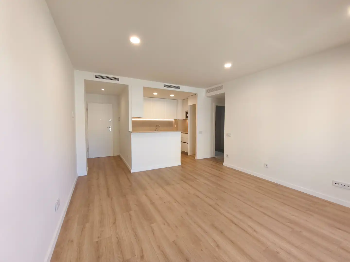 Piso de obra nueva con ascensor en venta en Carrer de Maria Rosa Gelabert i Cases 31, imagen 13
