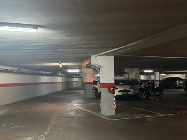 Aparcament de Pis en venda en Valladolid amb Aire condicionat, Calefacció i Terrassa