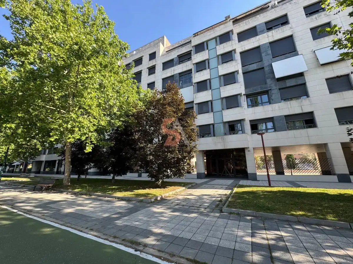 Außenansicht von Wohnung zur Miete in Valladolid mit Heizung, Möbliert und Gemeinschaftspool