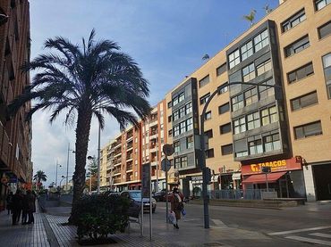 Local comercial en venta en Ausias March