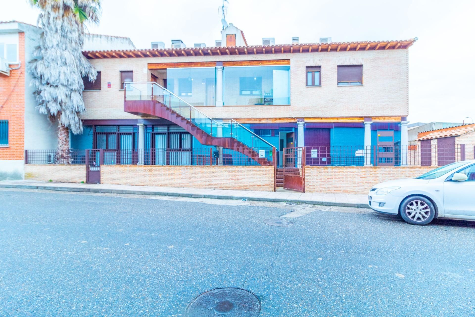 Exterior view of Loft for sale in Ugena  with Air Conditioner, Heating and Alarm