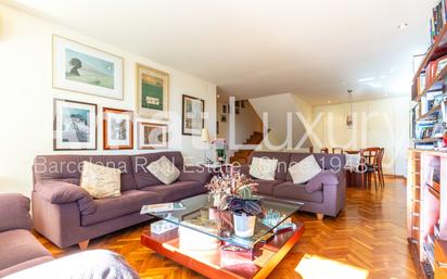 Living room of Duplex for sale in  Barcelona Capital  with Air Conditioner, Terrace and Balcony