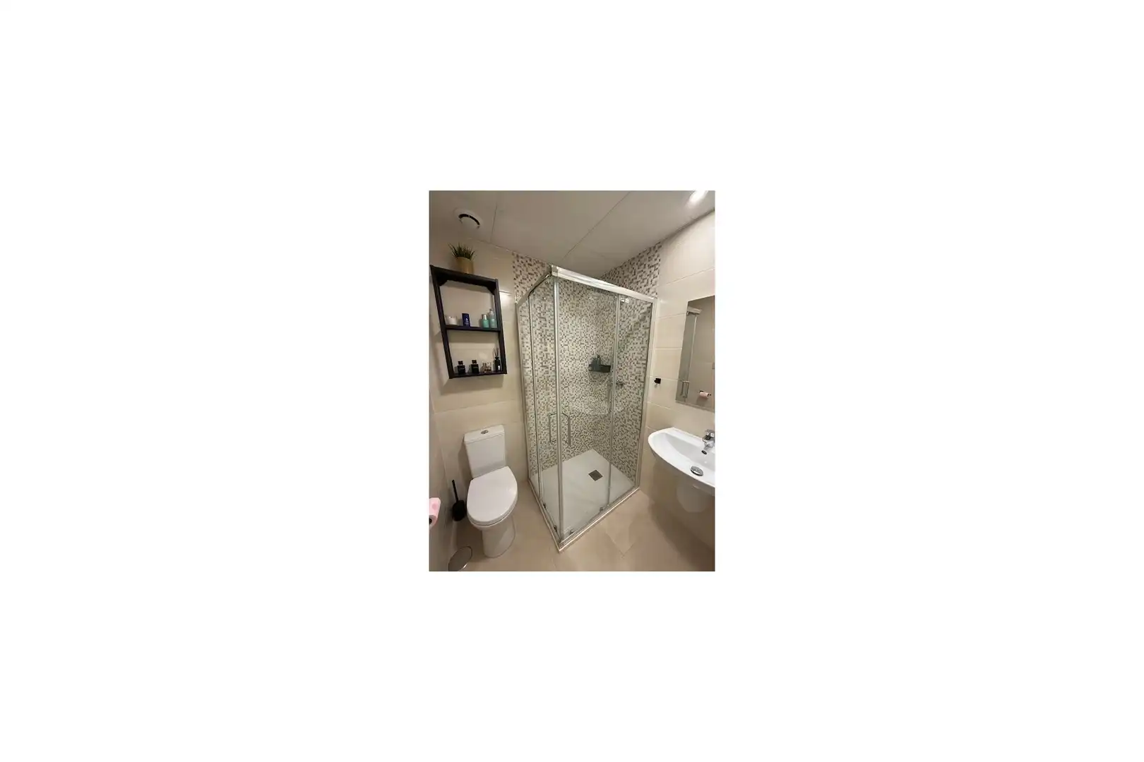 Baño de Ático en venta en Orihuela con Aire acondicionado, Calefacción y Jardín privado