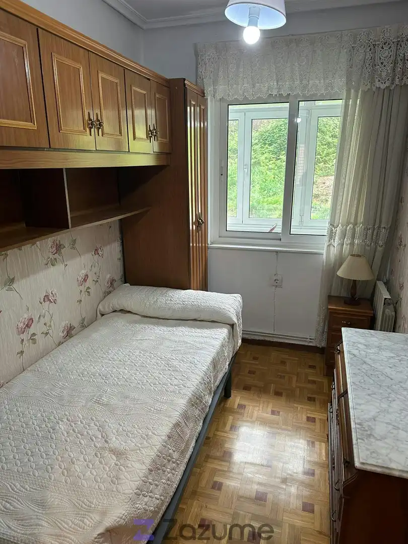 Bedroom of Flat for rent in Mieres (Asturias)  with Heating, Parquet flooring and Furnished