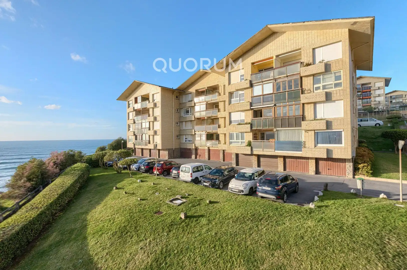 Parking de Piso en venta en Sopela con Calefacción, Terraza y Trastero