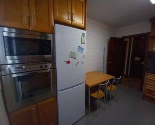 Kitchen of Flat to rent in  Lleida Capital  with Heating, Furnished and Oven