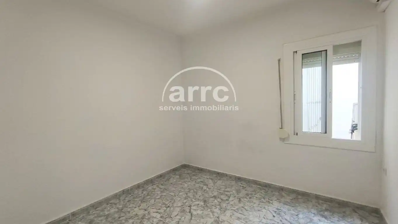 Habitación de Piso en venta en Mataró con Aire acondicionado, Terraza y Trastero