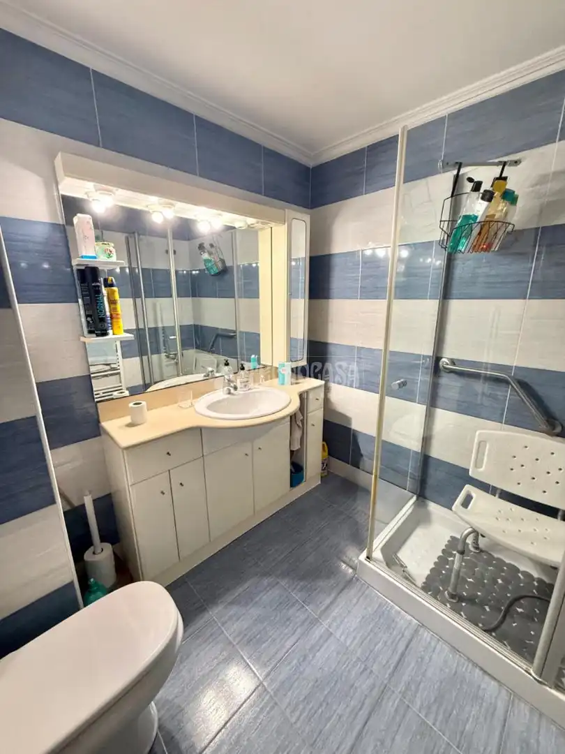 Baño de Piso en venta en Santander con Calefacción y Amueblado