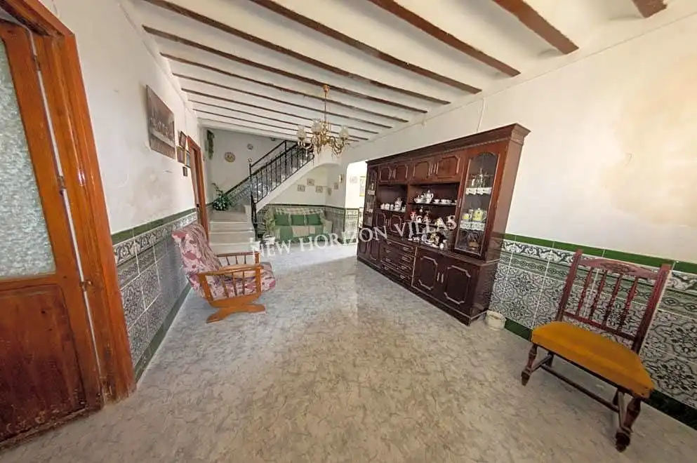 Country homes for sale in centro, Arboleas