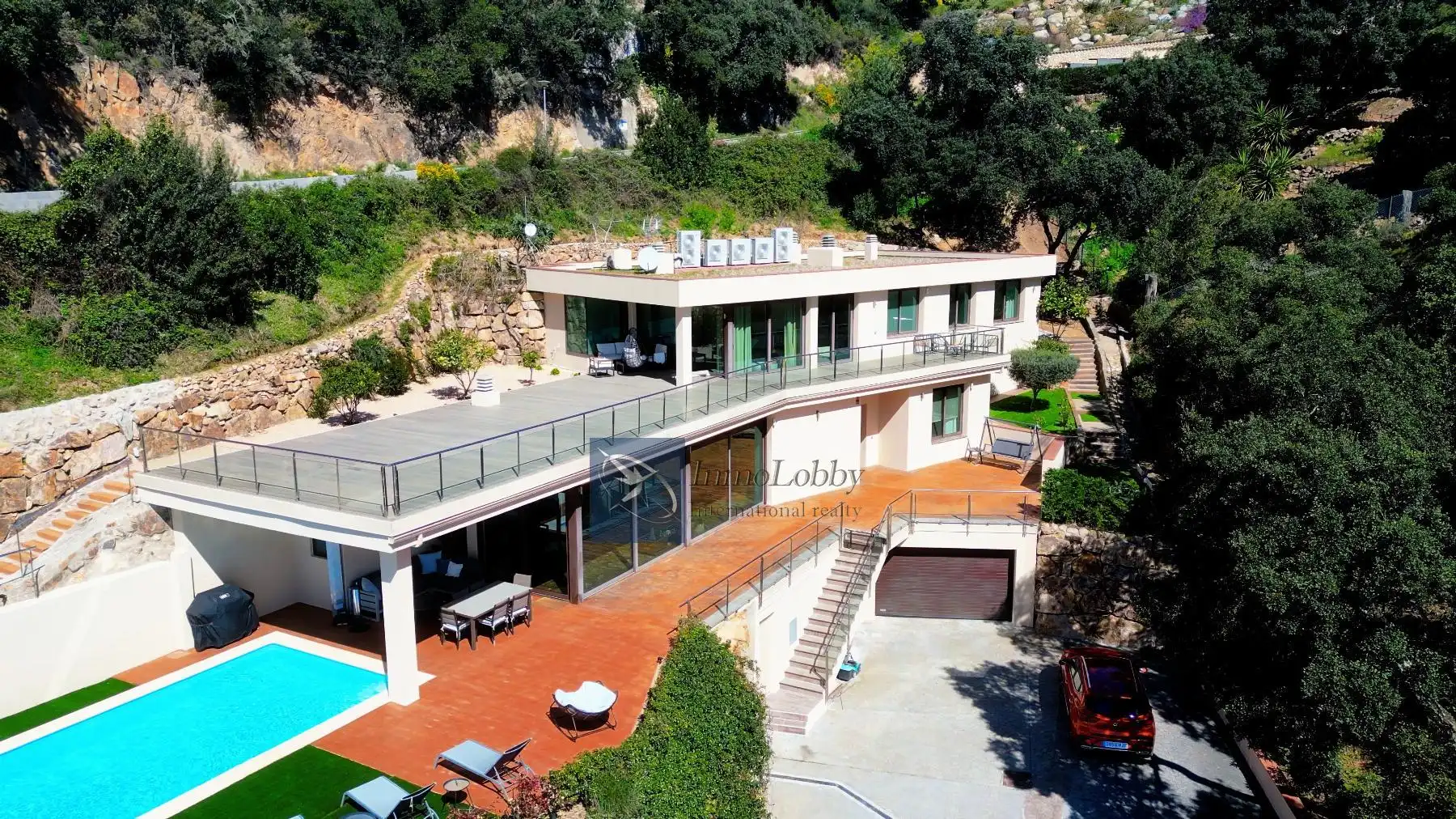 Villa avec piscine à vendre à roca villa 1