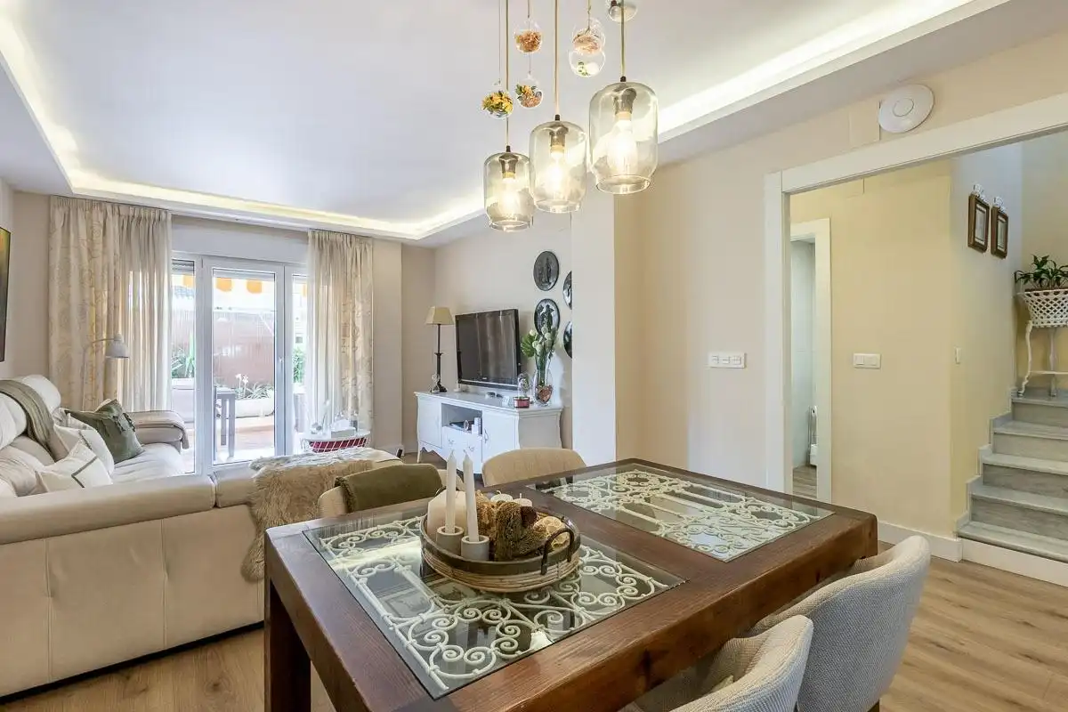 Casa a schiera con piscina in vendita a Caserío de los Llanos, imagen 4