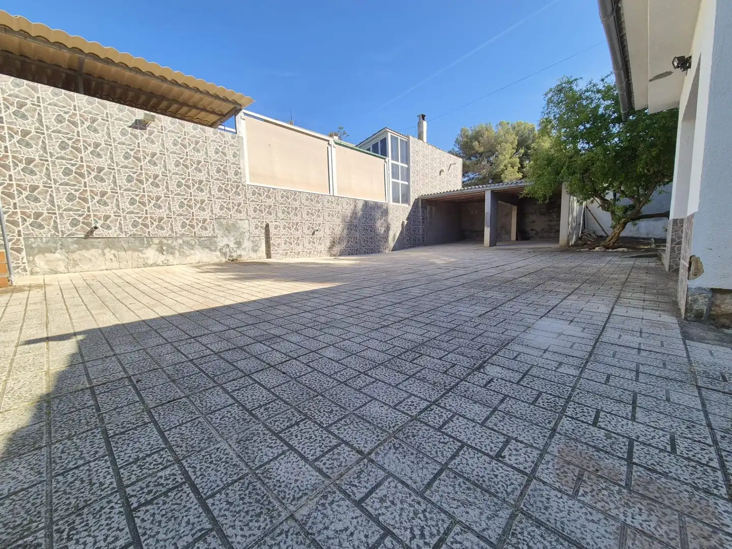 Vista exterior de Casa o xalet en venda en El Vendrell amb Jardí privat i Terrassa