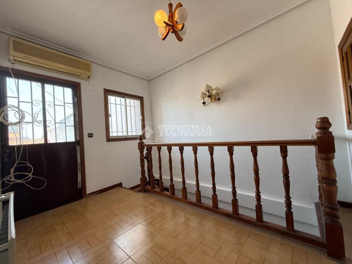 Single-family semi-detached for sale in  Madrid Capital  with Air Conditioner, Heating and Terrace