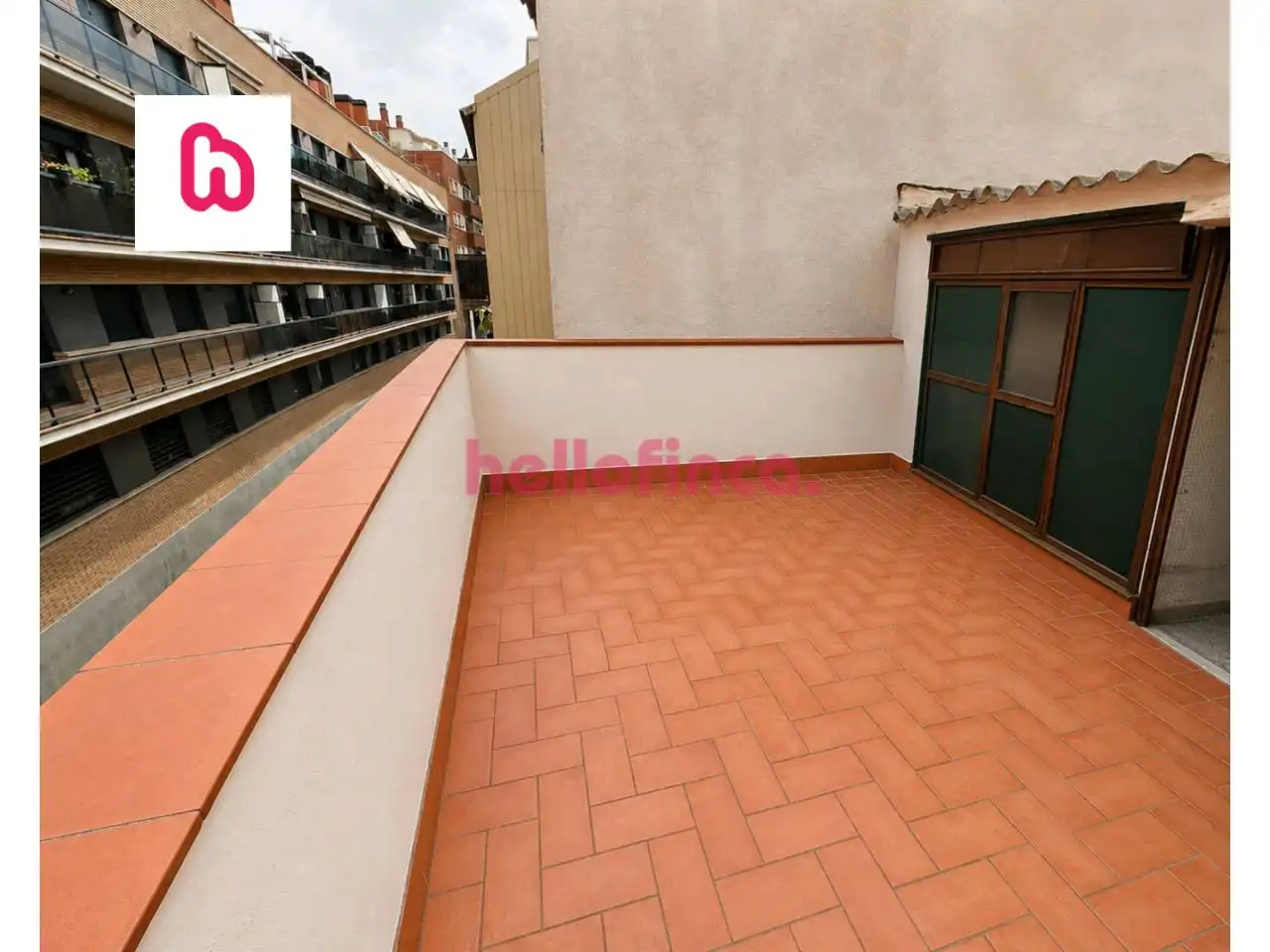 Balcony of Flat for sale in Barcelona  with Heating, Balcony and Alarm